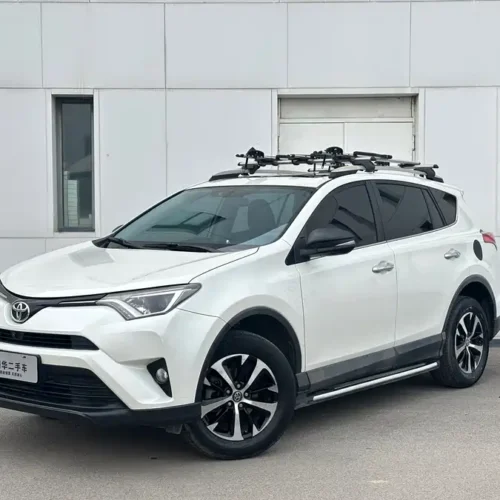 900x675_0_q87_c42_autohomecar__ChxpVmm7Sz-ARtolAAjMF9NoT-s677.jpg.webp Used Toyota RAV4 Rongfang 2016 2.0L CVT two-wheel drive fashion version National V