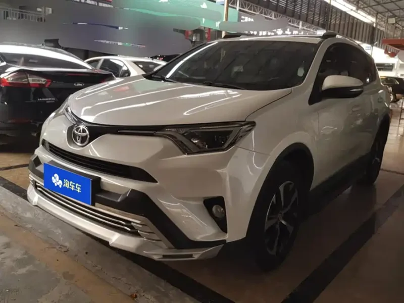 Used Toyota RAV4 Rongfang 2019 2.0L CVT two-wheel drive Pioneer Edition National V