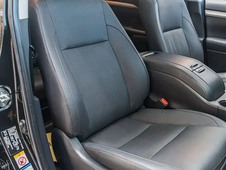 Used Toyota Highlander 2021 2.0T four-wheel drive luxury version 7 seats