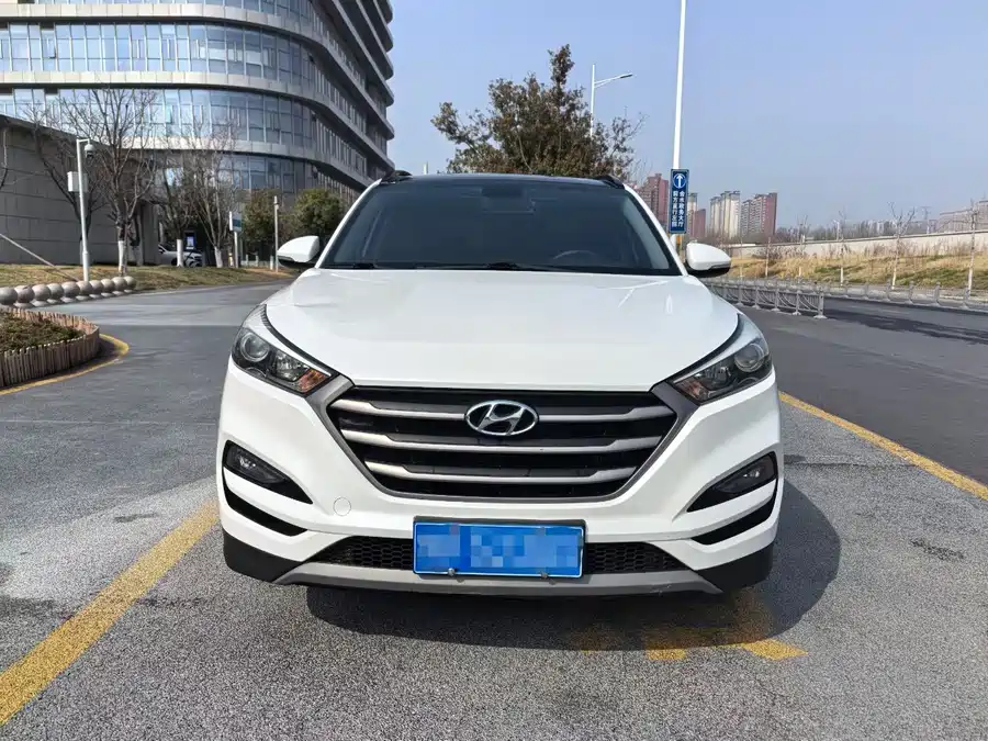 Used Hyundai Tucson 2018 1.6T dual-clutch two-wheel drive 15th anniversary special edition