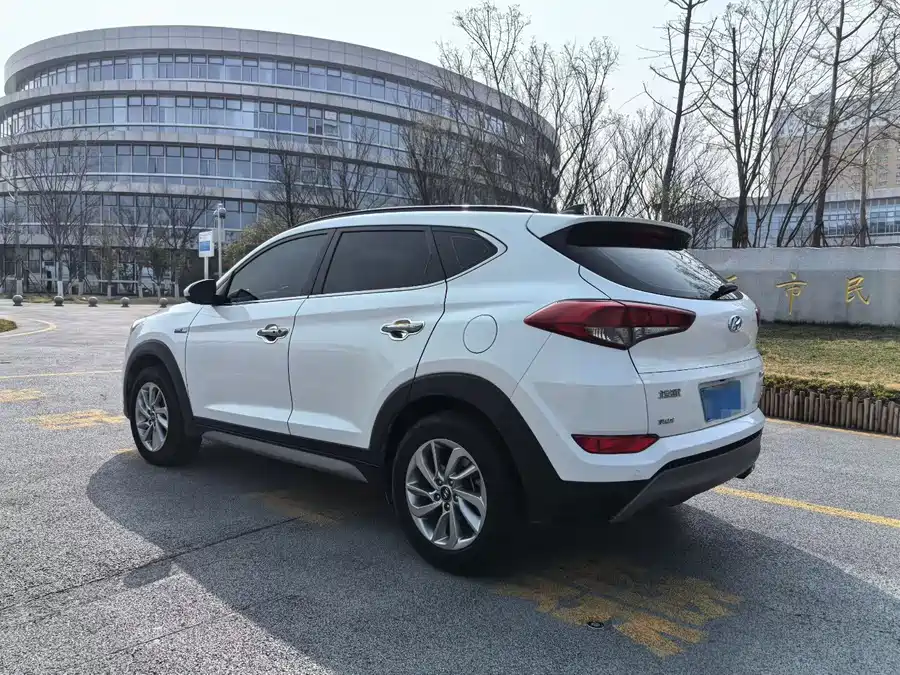 Used Hyundai Tucson 2018 1.6T dual-clutch two-wheel drive 15th anniversary special edition