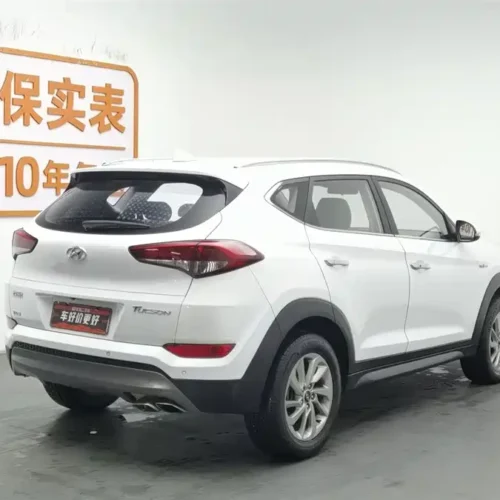 900x675_0_q87_c42_autohomecar__ChxpVmm7jjWAJCpCAAFIjq2HY3Q233.jpg.webp Used Hyundai Tucson 2015 1.6T dual-clutch two-wheel drive intelligent model