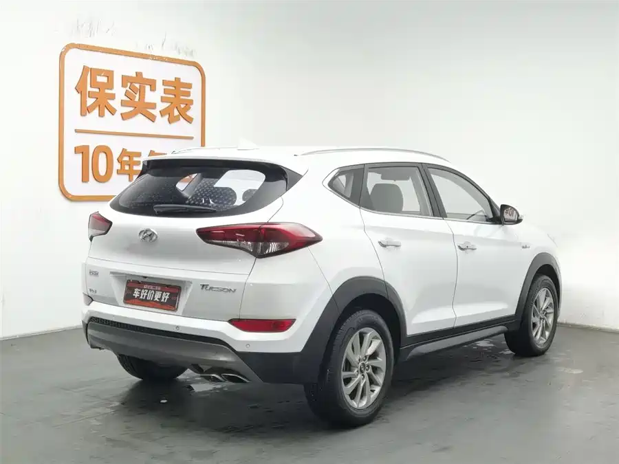 900x675_0_q87_c42_autohomecar__ChxpVmm7jjWAJCpCAAFIjq2HY3Q233.jpg.webp Used Hyundai Tucson 2015 1.6T dual-clutch two-wheel drive intelligent model