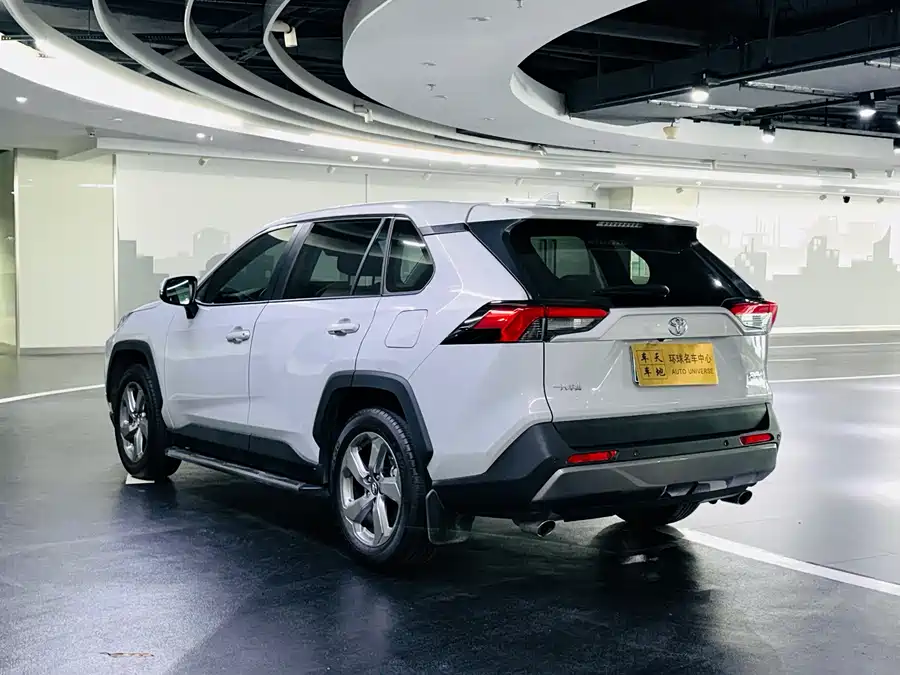 Used Toyota RAV4 Rongfang 2020 2.0L CVT two-wheel drive fashion PLUS version