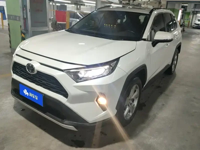 Used Toyota RAV4 Rongfang 2020 2.0L CVT two-wheel drive fashion PLUS version