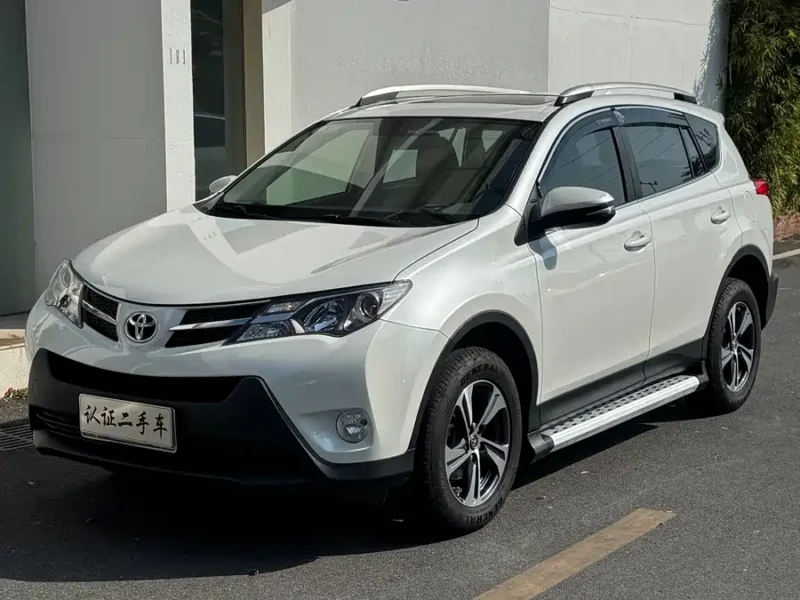 Used Toyota RAV4 Rongfang 2015 2.0L CVT two-wheel drive fashion version