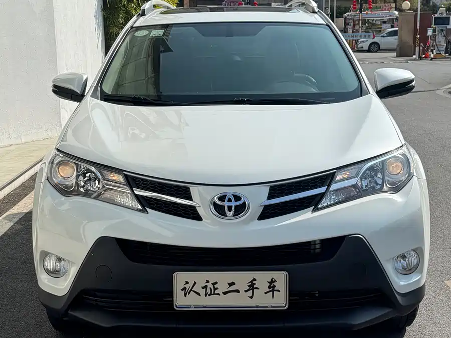 Used Toyota RAV4 Rongfang 2015 2.0L CVT two-wheel drive fashion version