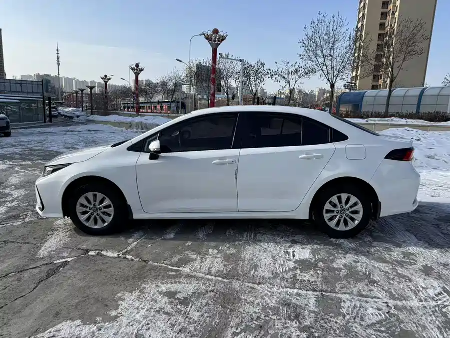 900x675_0_q87_c42_autohomecar__ChxpVmmB4-2AfVvIAAX3cVFm-QQ252.jpg.webp Used Toyota Corolla 2021 1.2T S-CVT Deluxe Edition