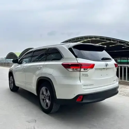 900x675_0_q87_c42_autohomecar__ChxpVmmEJW2AB_hMAAJVhq6Qqw8252.jpg.webp Used Toyota Highlander 2018 2.0T four-wheel drive luxury version