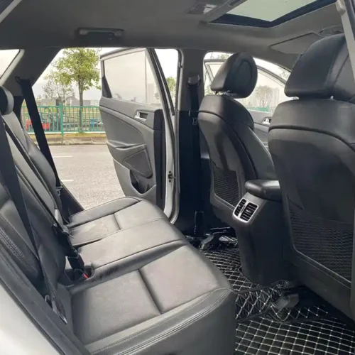 900x675_0_q87_c42_autohomecar__ChxpVmmHCVOAS1MeAAiIrxOdJJA396.jpg.webp Used Hyundai Tucson 2015 1.6T dual-clutch two-wheel drive intelligent model