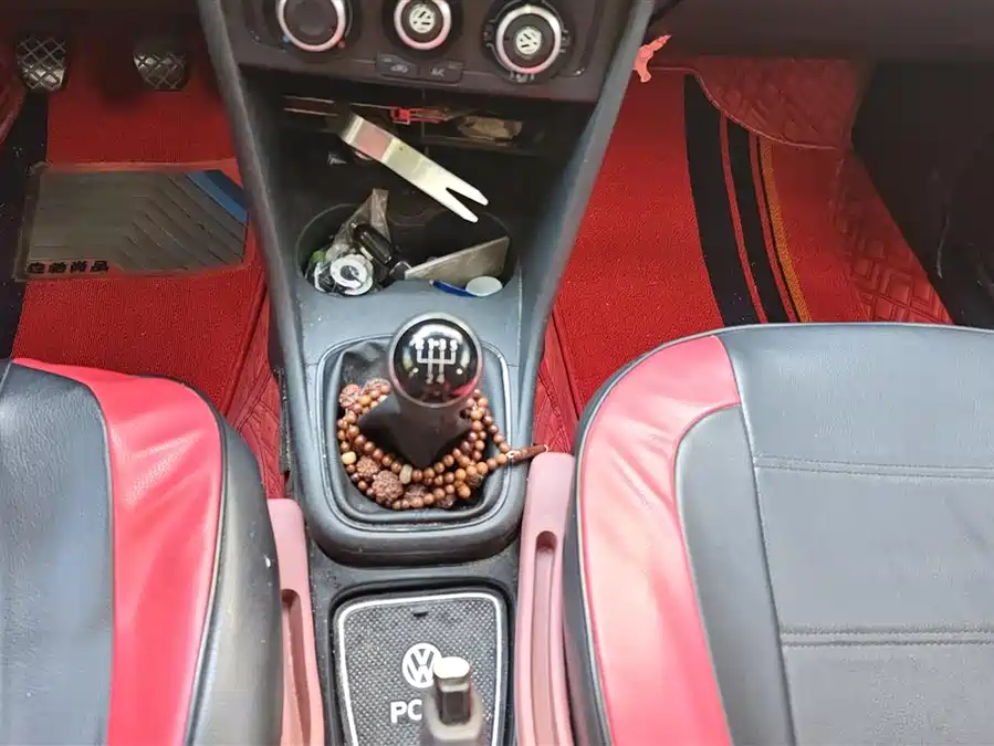 Used Volkswagen Polo 2018 1.5L manual safe driving model