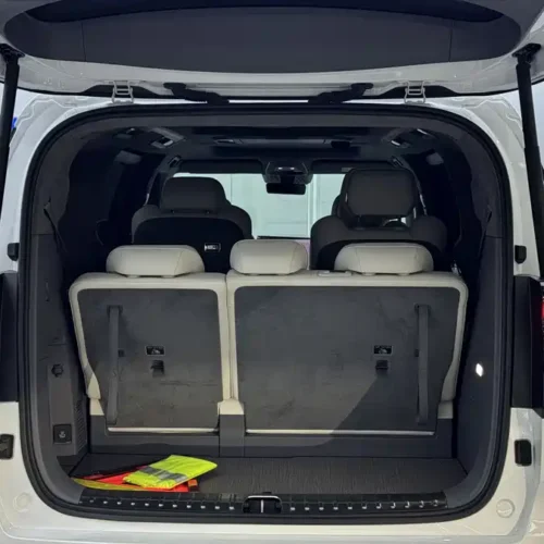 900x675_0_q87_c42_autohomecar__ChxpVmmJRt-AeR19AASqeMhscNI011.jpg.webp Used Zeekr 009 2024 seven-seat aisle version four-wheel drive 108kWh