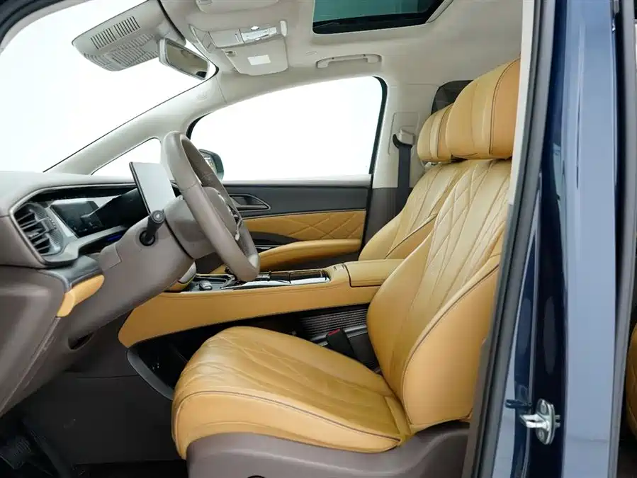 Used Denza D9 2022 DM-i 970 four-wheel drive flagship model
