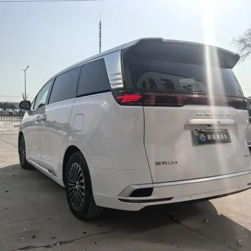 900x675_0_q87_c42_autohomecar__ChxpVmmJkYGAXOVhAAR1KPdRlc8738.jpg.webp Used Denza D9 2024 DM-i 980 four-wheel drive premium model