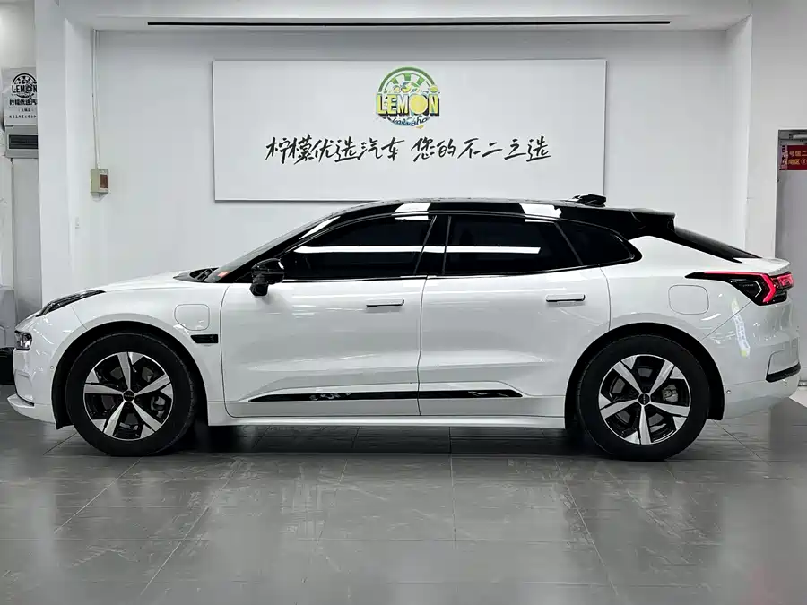 900x675_0_q87_c42_autohomecar__ChxpVmmMGrmAOj1UAARrpfDP4CM561.jpg.webp Used Zeekr 001 2023 WE version 86kWh
