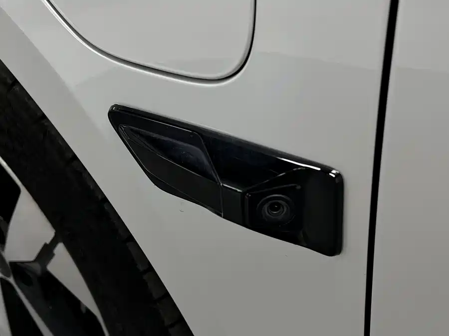 900x675_0_q87_c42_autohomecar__ChxpVmmMGsaAcdK7AAIfvbq9C0A462.jpg.webp Used Zeekr 001 2023 WE version 86kWh
