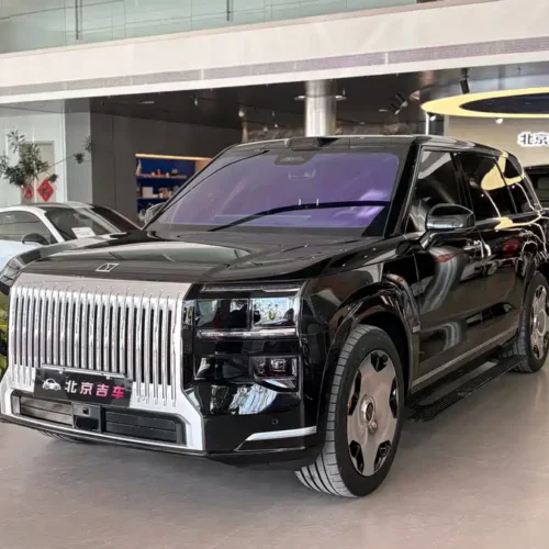 900x675_0_q87_c42_autohomecar__ChxpVmmNs3OATbafAAktuwQ-Ro912.jpg.webp Used Zeekr 9X 2025 Ultra Edition 70kWh