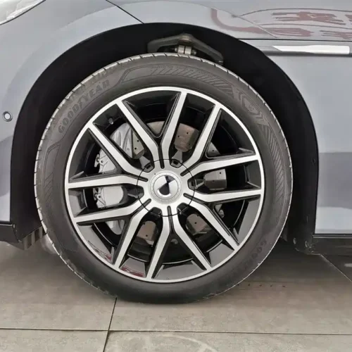 Used Denza Z9 2024 1100km four-wheel drive Max version