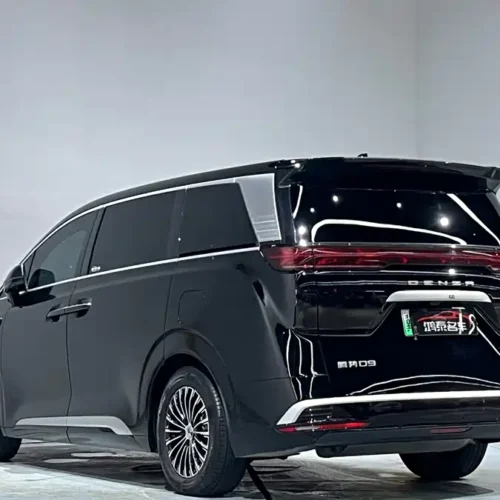 900x675_0_q87_c42_autohomecar__ChxpVmmOvEyAEmNtAAacxpcmLfo727.jpg.webp Used Denza D9 2025 DM-i smart driving version 1020 four-wheel drive exclusive model