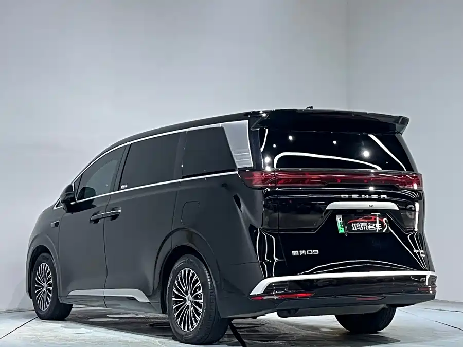 900x675_0_q87_c42_autohomecar__ChxpVmmOvEyAEmNtAAacxpcmLfo727.jpg.webp Used Denza D9 2025 DM-i smart driving version 1020 four-wheel drive exclusive model