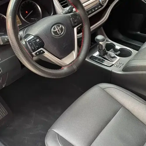 Used Toyota Highlander 2017 2.0T four-wheel drive luxury version 7 seats