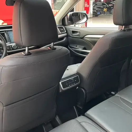 Used Toyota Highlander 2017 2.0T four-wheel drive luxury version 7 seats