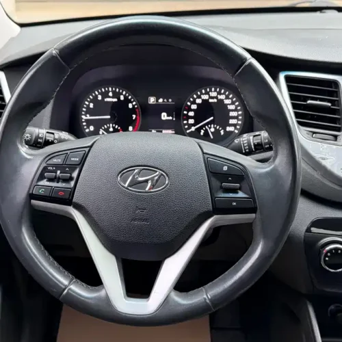 Used Hyundai Tucson 2015 2.0L automatic two-wheel drive intelligent