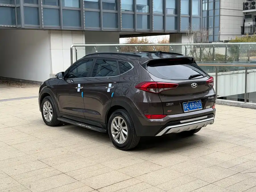 Used Hyundai Tucson 2015 2.0L automatic two-wheel drive intelligent