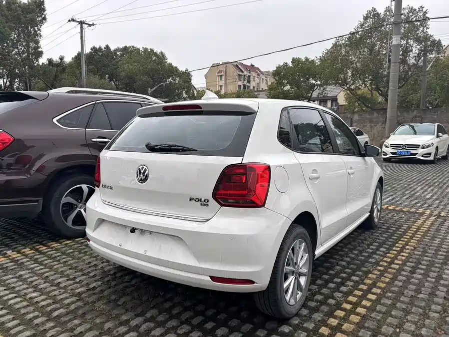 Used Volkswagen Polo 2016 1.6L automatic comfort model