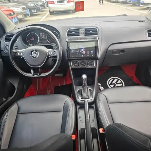 Used Volkswagen Polo 2016 1.6L automatic comfort model