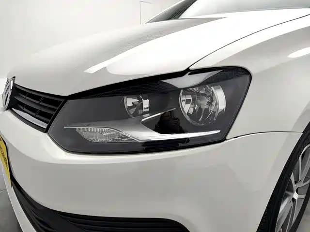 Used Volkswagen Polo 2018 1.5L automatic safe driving model