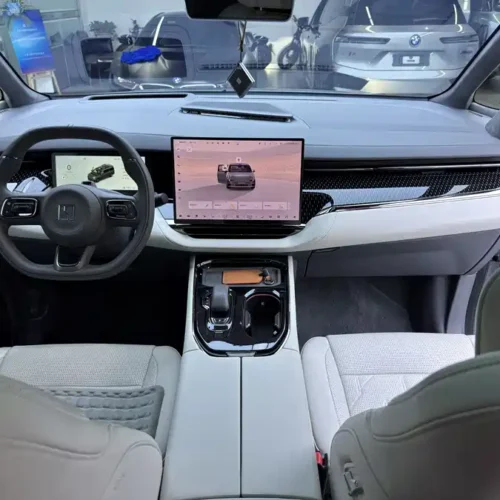 900x675_0_q87_c42_autohomecar__ChxpVmmhTJ6ARedFAAVJ0IM8EcU933.jpg.webp Used Zeekr 009 2024 seven-seater aisle version 108kWh