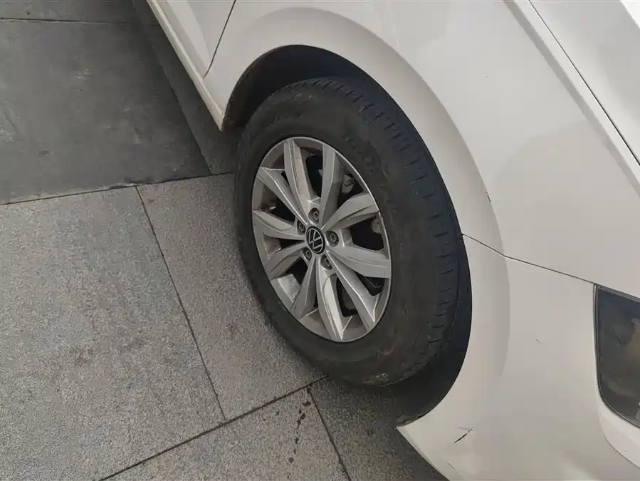 900x675_0_q87_c42_autohomecar__ChxpVmmhdcKAEbcNAAGSaWRWYk0128.jpg.webp Used Volkswagen Polo 2021 Plus 1.5L Automatic Panoramic Enjoyment Edition