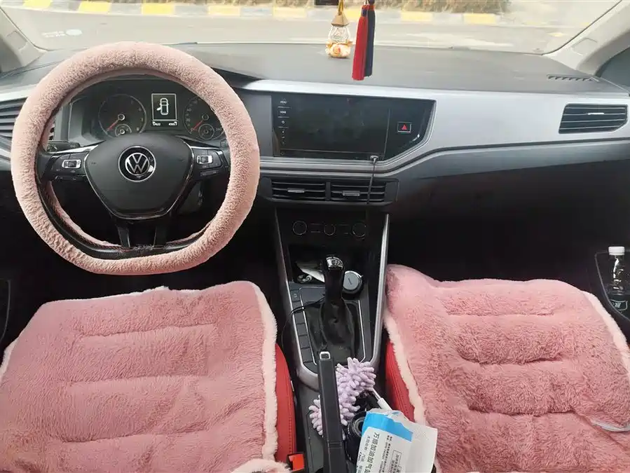 900x675_0_q87_c42_autohomecar__ChxpVmmhdcWAFWOHAAIj4IGLmlg060.jpg.webp Used Volkswagen Polo 2021 Plus 1.5L Automatic Panoramic Enjoyment Edition