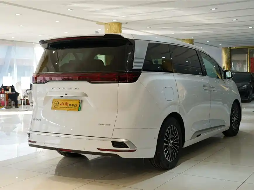 900x675_0_q87_c42_autohomecar__ChxpVmmiP42AEJBrAAFmJyW5cbQ480.jpg.webp Used Denza D9 2024 DM-i 980 four-wheel drive flagship model