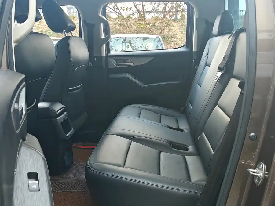 Used GWM Cannon 2021 2.0T commercial version automatic diesel four-wheel drive pilot type standard box GW4D20M