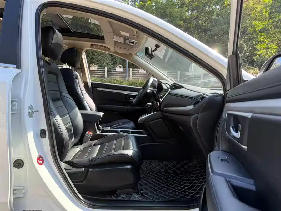 900x675_0_q87_c42_autohomecar__ChxpVmmiWpKAHztVAAI5ivcJMZU264.jpg.webp Used Honda CR-V 2021 240TURBO CVT two-wheel drive comfort version