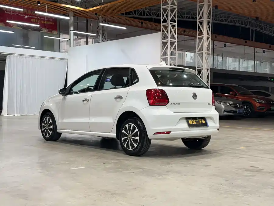 Used Volkswagen Polo 2016 1.4L automatic fashion model