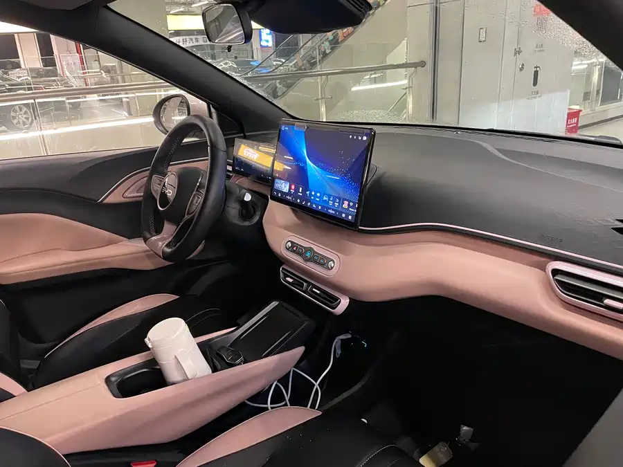 900x675_0_q87_c42_autohomecar__ChxpVmmlO7SAcB6gAAllBpiIJq4075.jpg.webp Used BYD Seagull 2025 smart driving version 305km free version