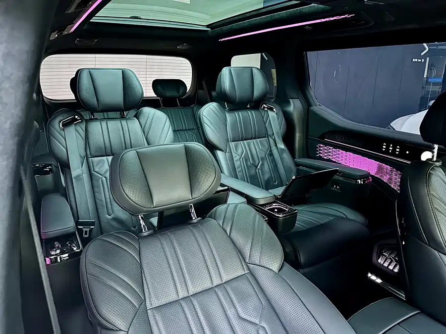 900x675_0_q87_c42_autohomecar__ChxpVmmlrKCACJzvAAt9rLfOfUY278.jpg.webp Used Zeekr 009 2022 facelift WE version