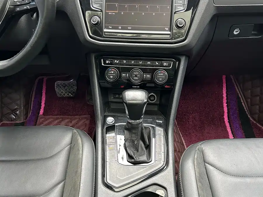 Used Volkswagen Tiguan L 2018 330TSI automatic two-wheel drive luxury version