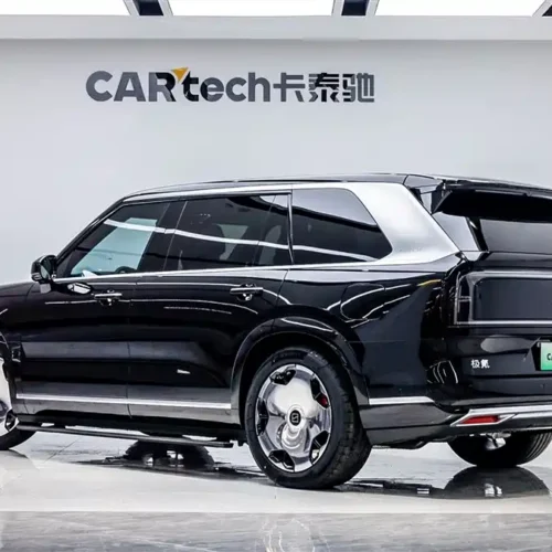 900x675_0_q87_c42_autohomecar__ChxpVmmmVUuAVVy6AAGr_it9TXI237.jpg.webp Used Zeekr 9X 2025 Hyper Edition 70kWh