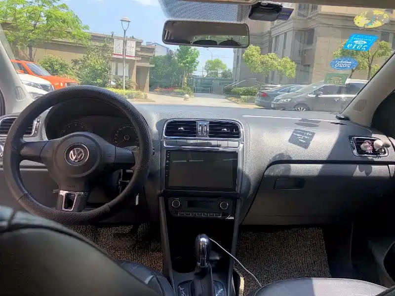 Used Volkswagen Polo 2011 1.6L automatic cool version