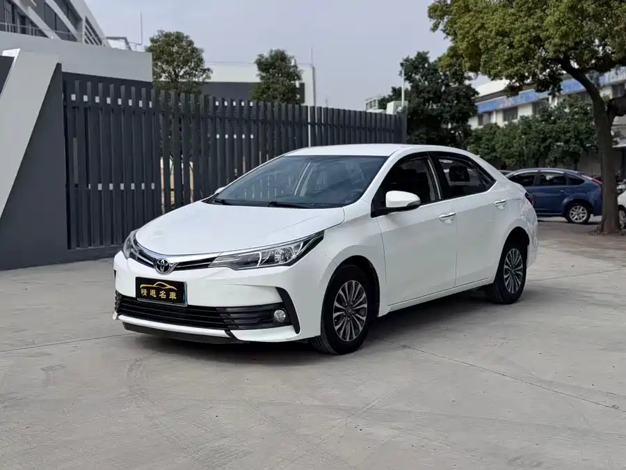 Used Toyota Corolla 2017 facelift 1.2T S-CVT GL