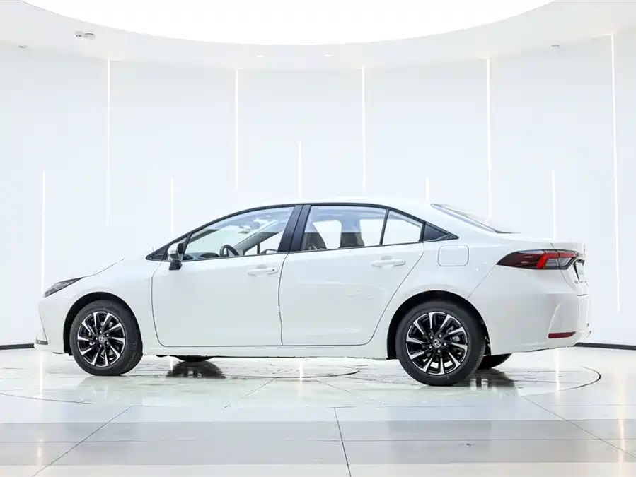 Used Toyota Corolla 2026 1.8L Dual Engine Elite Edition