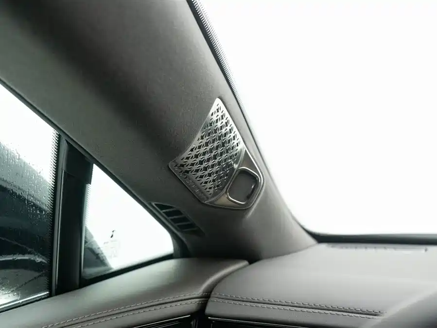 900x675_0_q87_c42_autohomecar__ChxpVmmn2h6ARVVLAAEoh6otAYA576.jpg.webp Used Denza Z9 2024 1100km four-wheel drive Ultra version