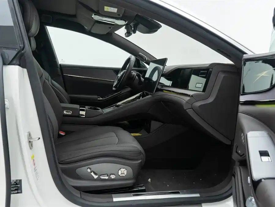 900x675_0_q87_c42_autohomecar__ChxpVmmn2iKARj87AAFfXCzrvP8136.jpg.webp Used Denza Z9 2024 1100km four-wheel drive Ultra version