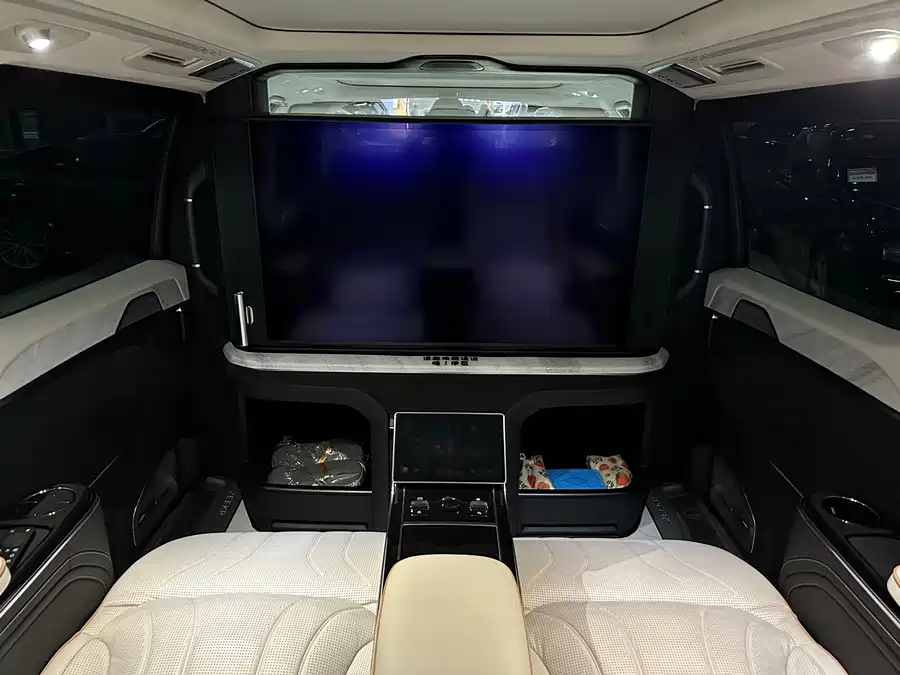 900x675_0_q87_c42_autohomecar__ChxpVmmn96SAQb9qAAcaqkZEL3E225.jpg.webp Used Zeekr 009 2024 Model Glory