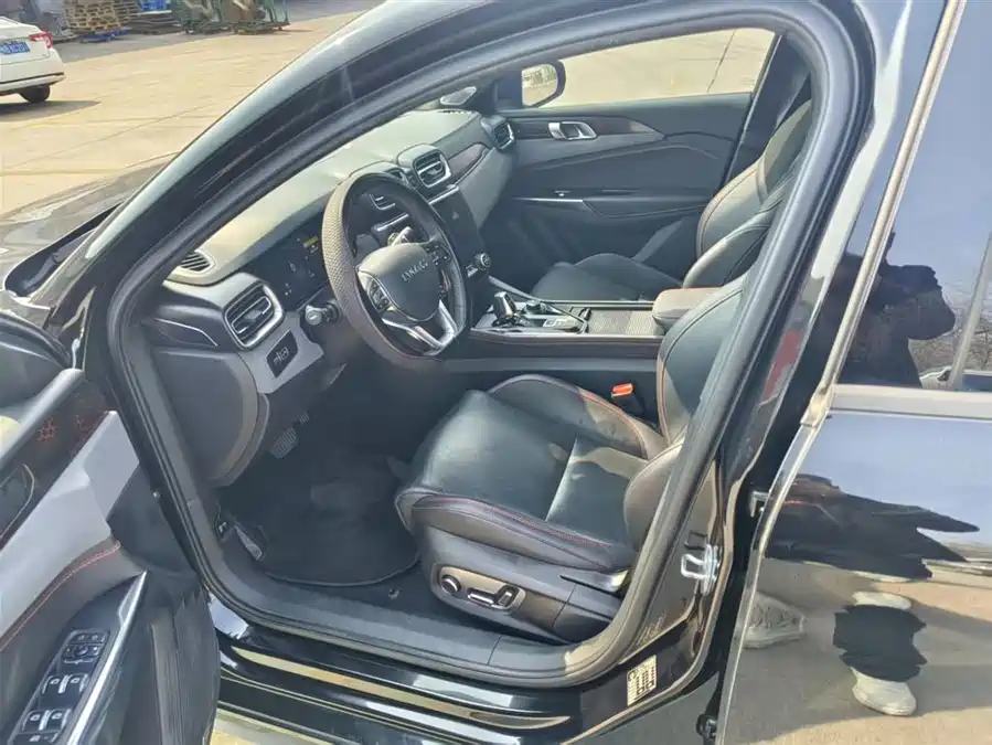 Used Lynk & Co 03 2020 1.5TD DCT version