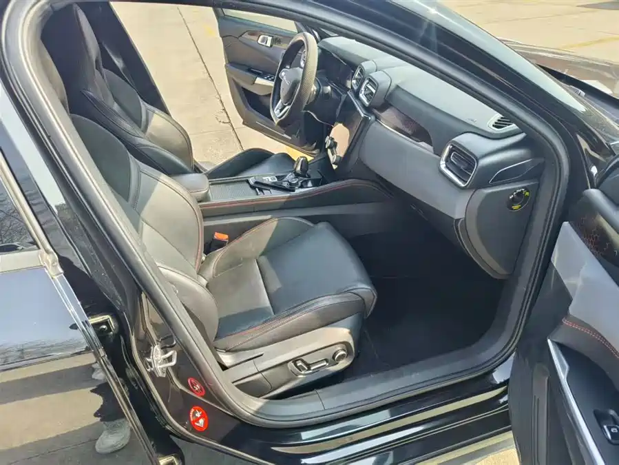 Used Lynk & Co 03 2020 1.5TD DCT version